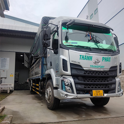 Xe tải 8 tấn chở hàng liên tỉnh – Vận Tải Thành Phát