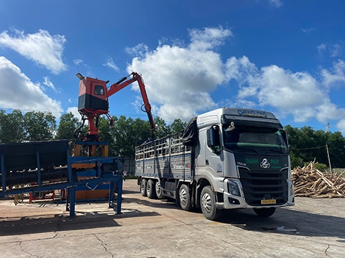 Xe tải 4, 5 chân 22 tấn cho thuê TPHCM – Vận Tải Thành Phát